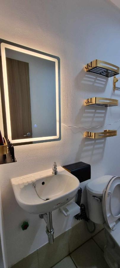 Auberge Condotels At Smdc Hope Residences Trece Martires Exterior foto